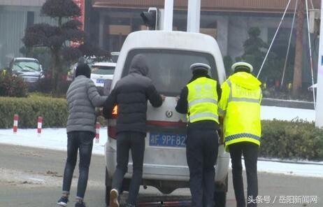 岳阳县交警大队最新爆料,严打交通违法行为，守护市民出行安全